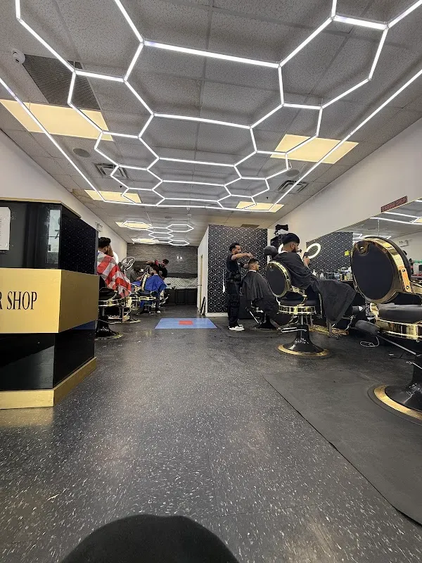 Duggal Barber Shop — Barber shop in Brampton